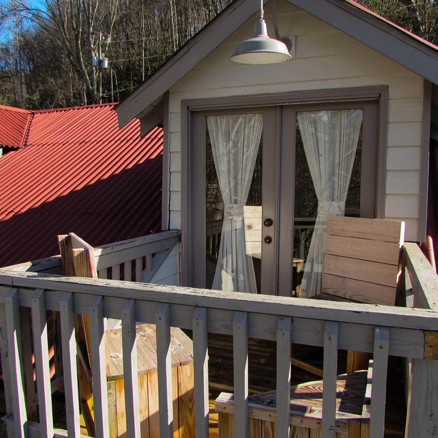 Red Leaf River Inn Waynesville Exterior photo